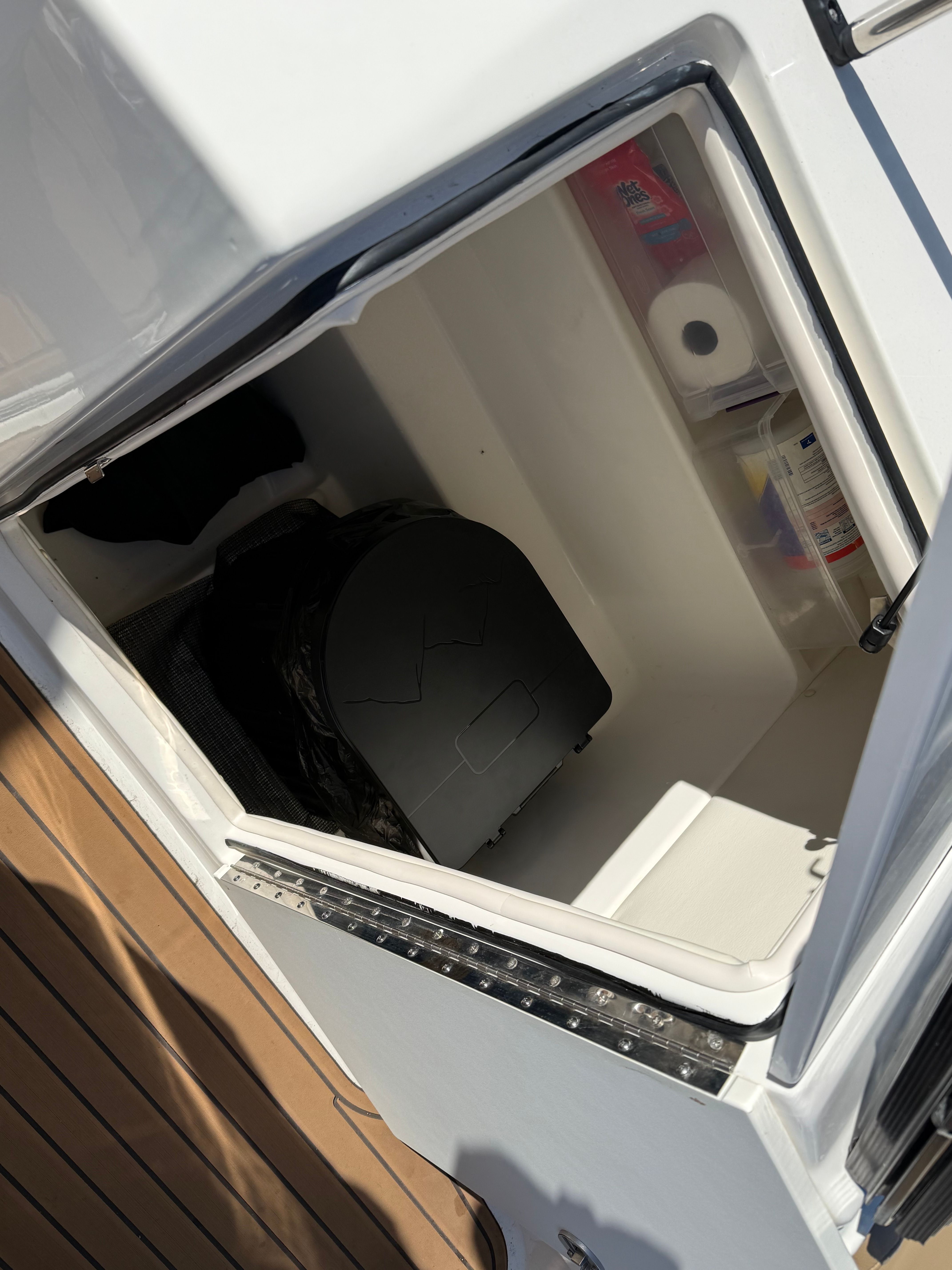 2023 Bayliner VR6 Bowrider - 11