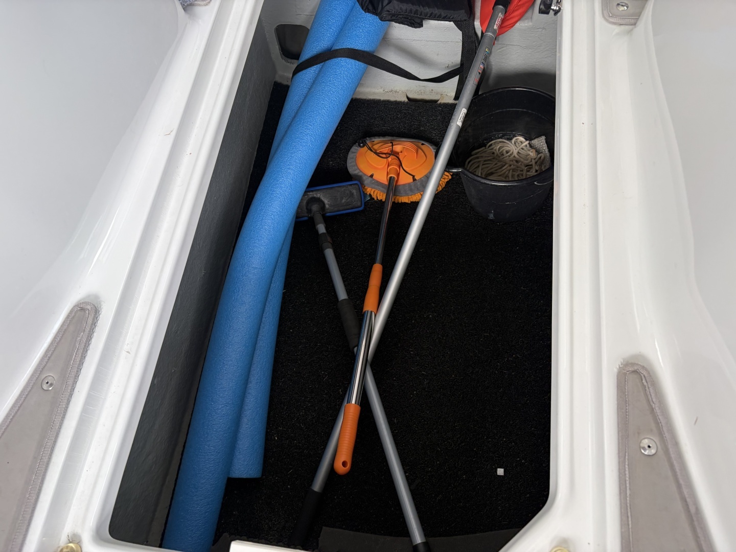 2018 Crownline Eclipse E30 - Image 55