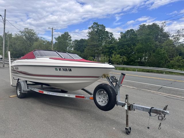 2004 Larson SEI 180 BOWRIDER 135HP W/Trailer - 3