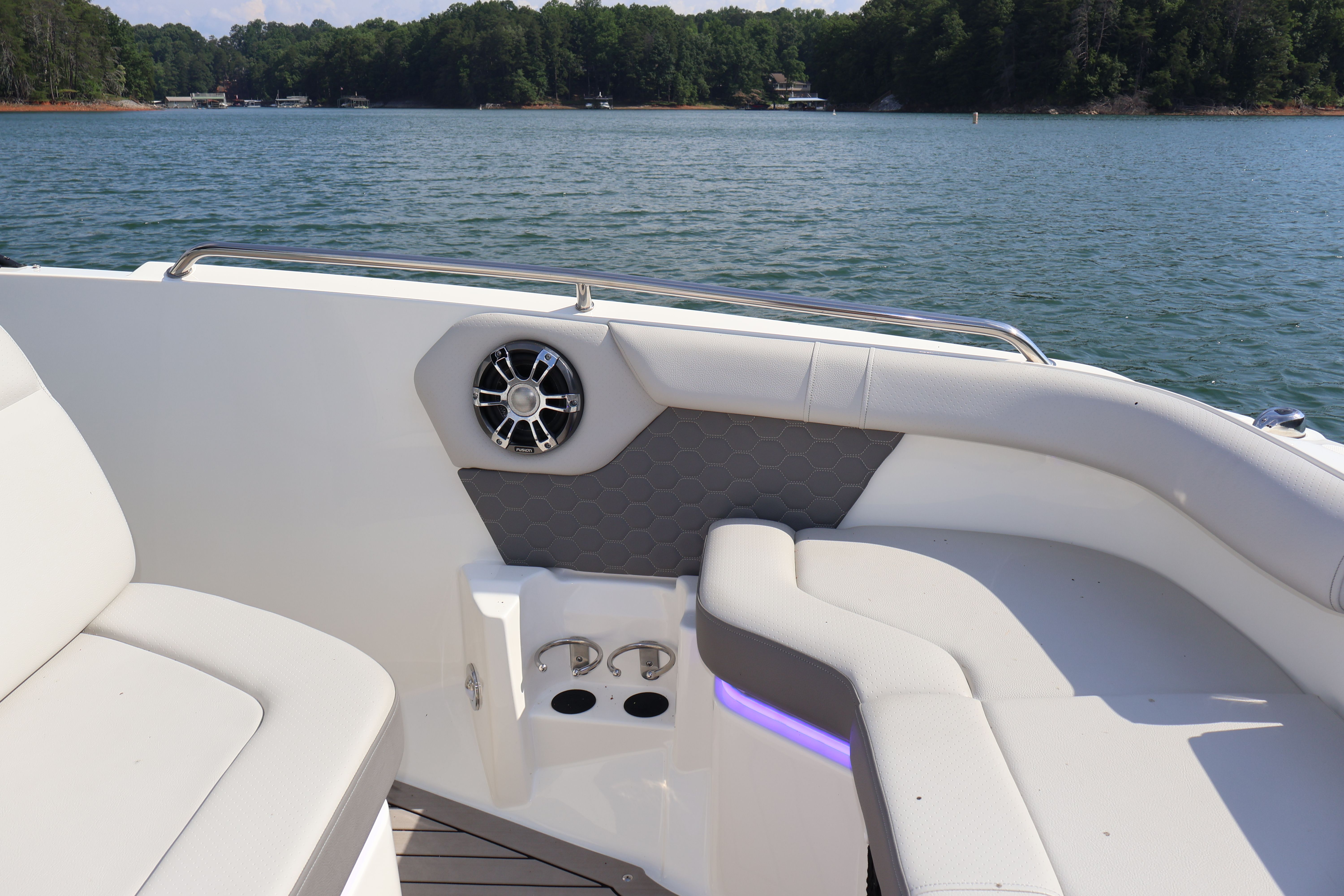 2022 Sea Ray SDX 250 - 27