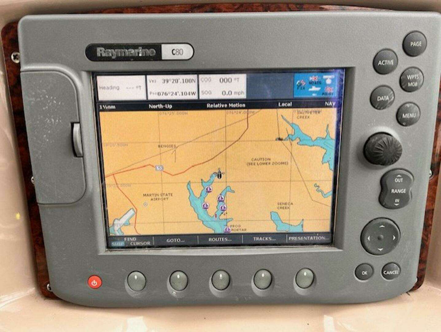 2003 Sea Ray 300 Sundancer - Image 17
