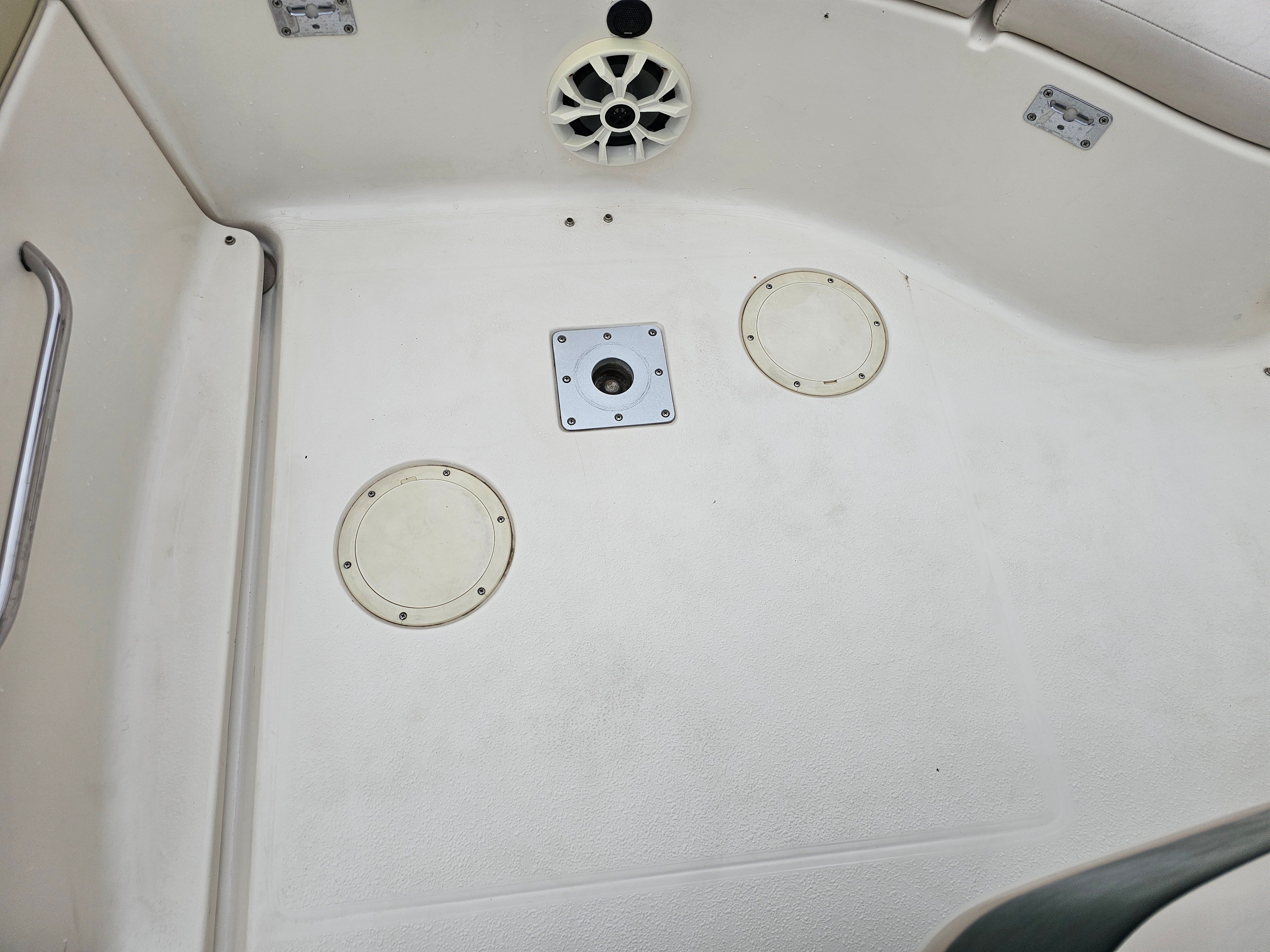 Interior of a 1998 Chaparral Sunesta 252 Special Edition boat.