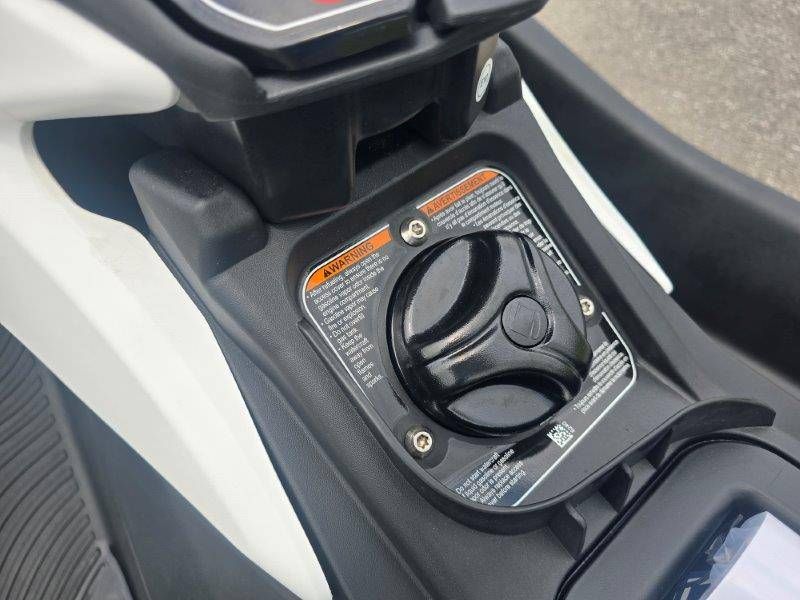 2026 Sea-Doo Spark 3UP 90 Conv - 30