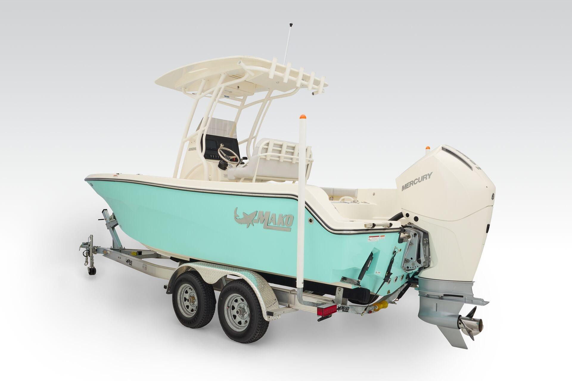 2026 Mako 226 Center Console - 40