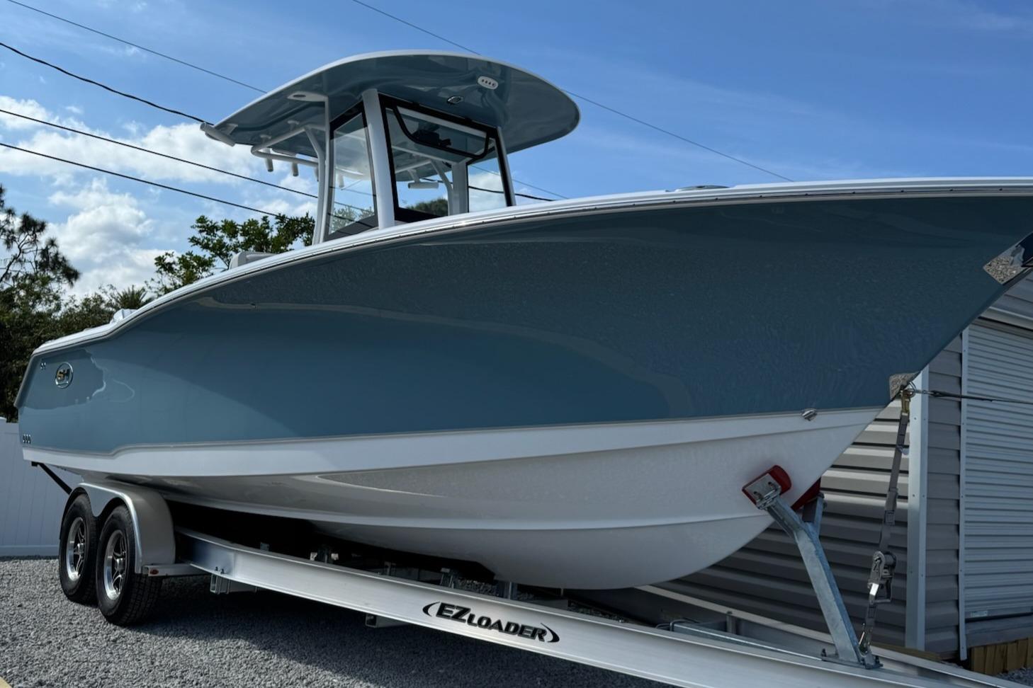2025 Sea Hunt Gamefish 27 Coffin Box