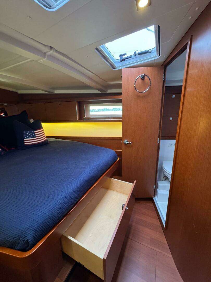 2017 Beneteau Oceanis 45 - Image 54