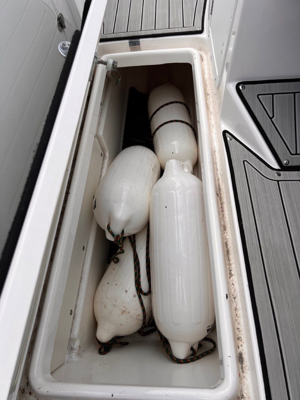 2023 Yamaha Boats 252S - 82