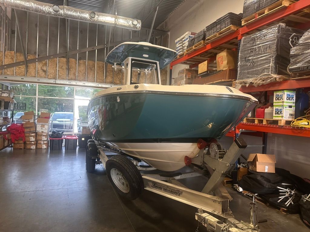 2021 Yamaha Boats 255 FSH Sport E - 2