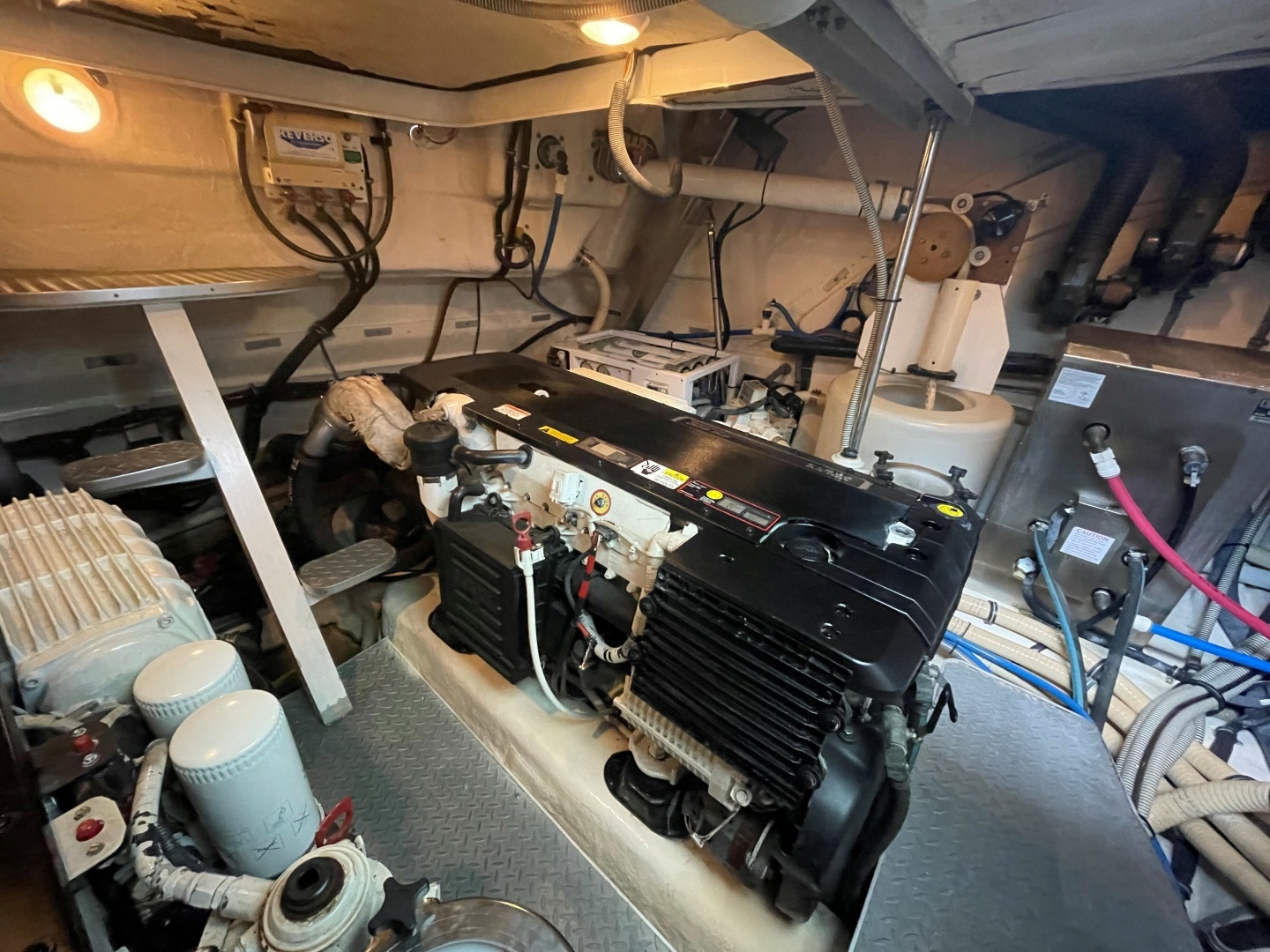 2008 Formula 45 Yacht - Image 40