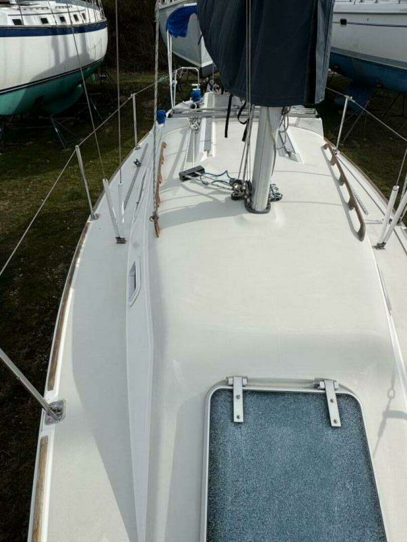1987 Pearson 27 - Image 12