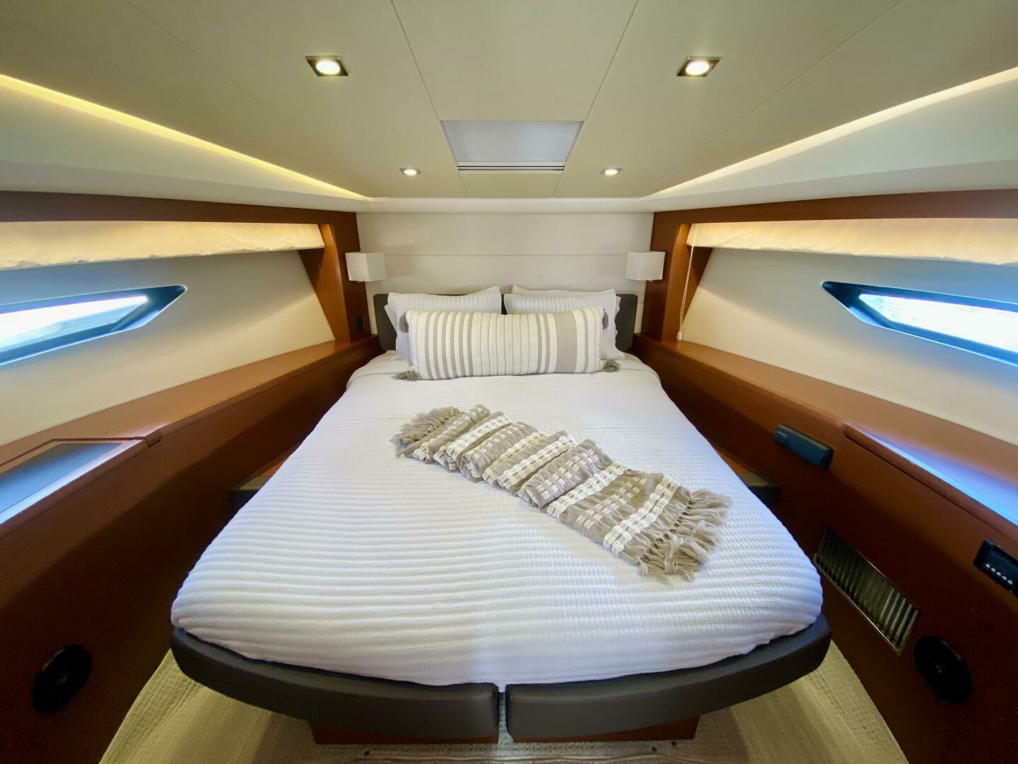2015 Prestige 500 - Image 73