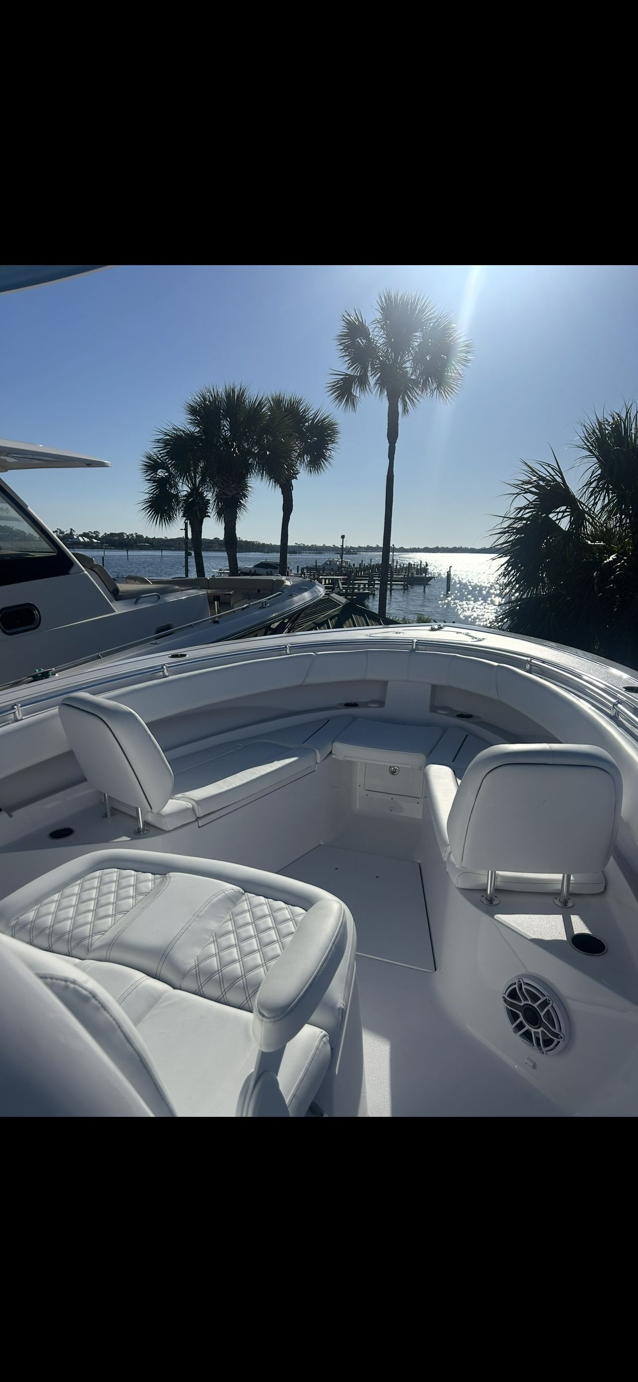 2025 Sportsman Open 322 Center Console - 6