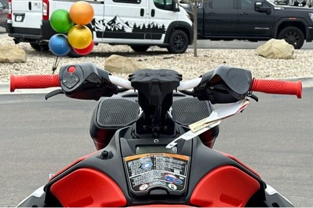 2026 Sea-Doo PWC SPARK TRIXX 90 AUD WH 1UP IBR 26 - 64