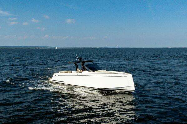2025 Pardo Yachts 38 Walkaround