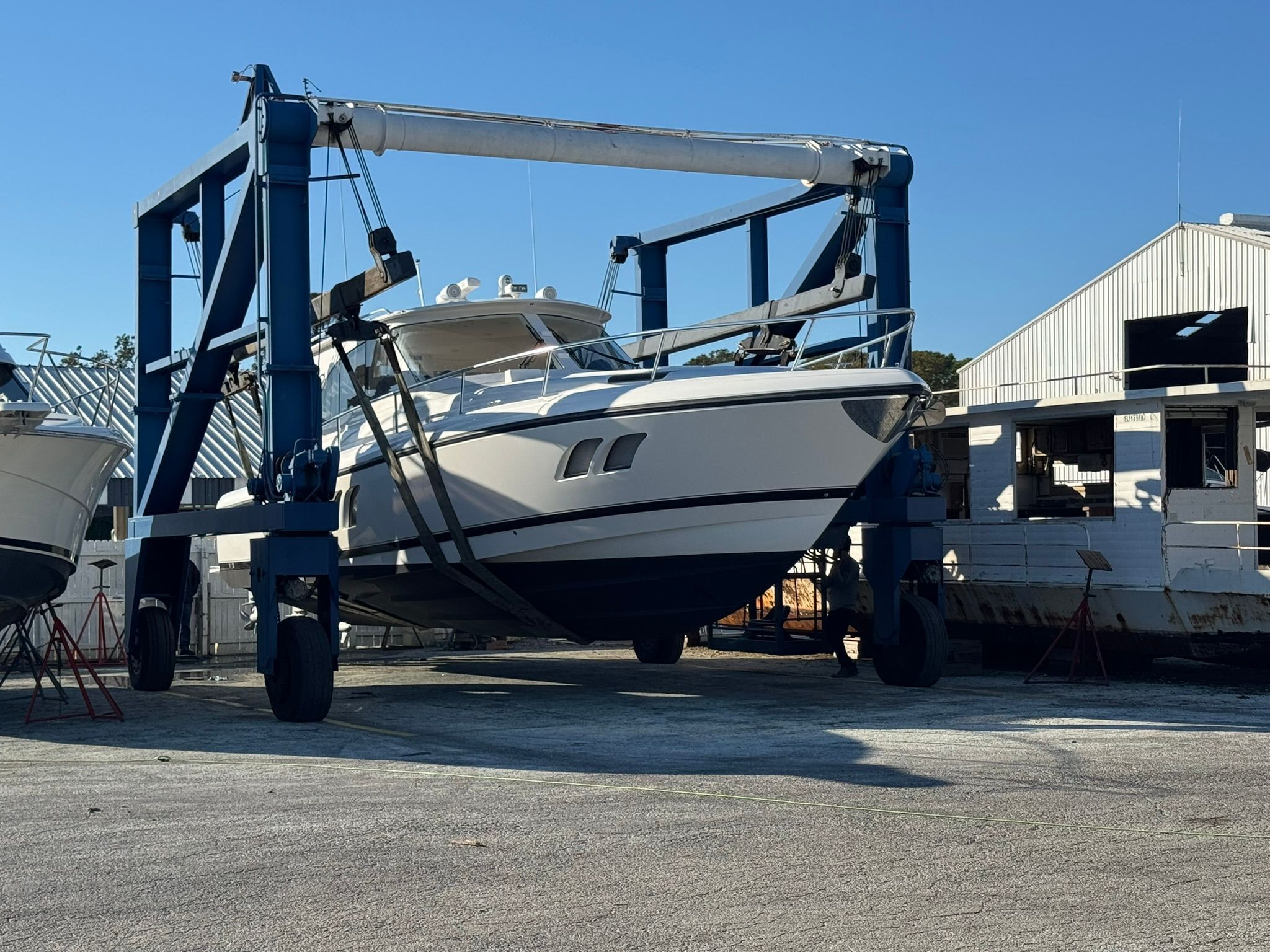 2012 Intrepid 475 - 8