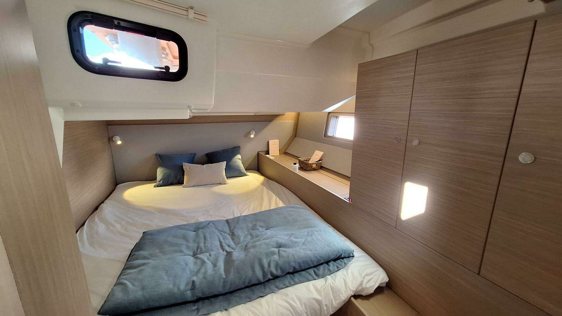 2026 Beneteau Oceanis 52 - Image 29