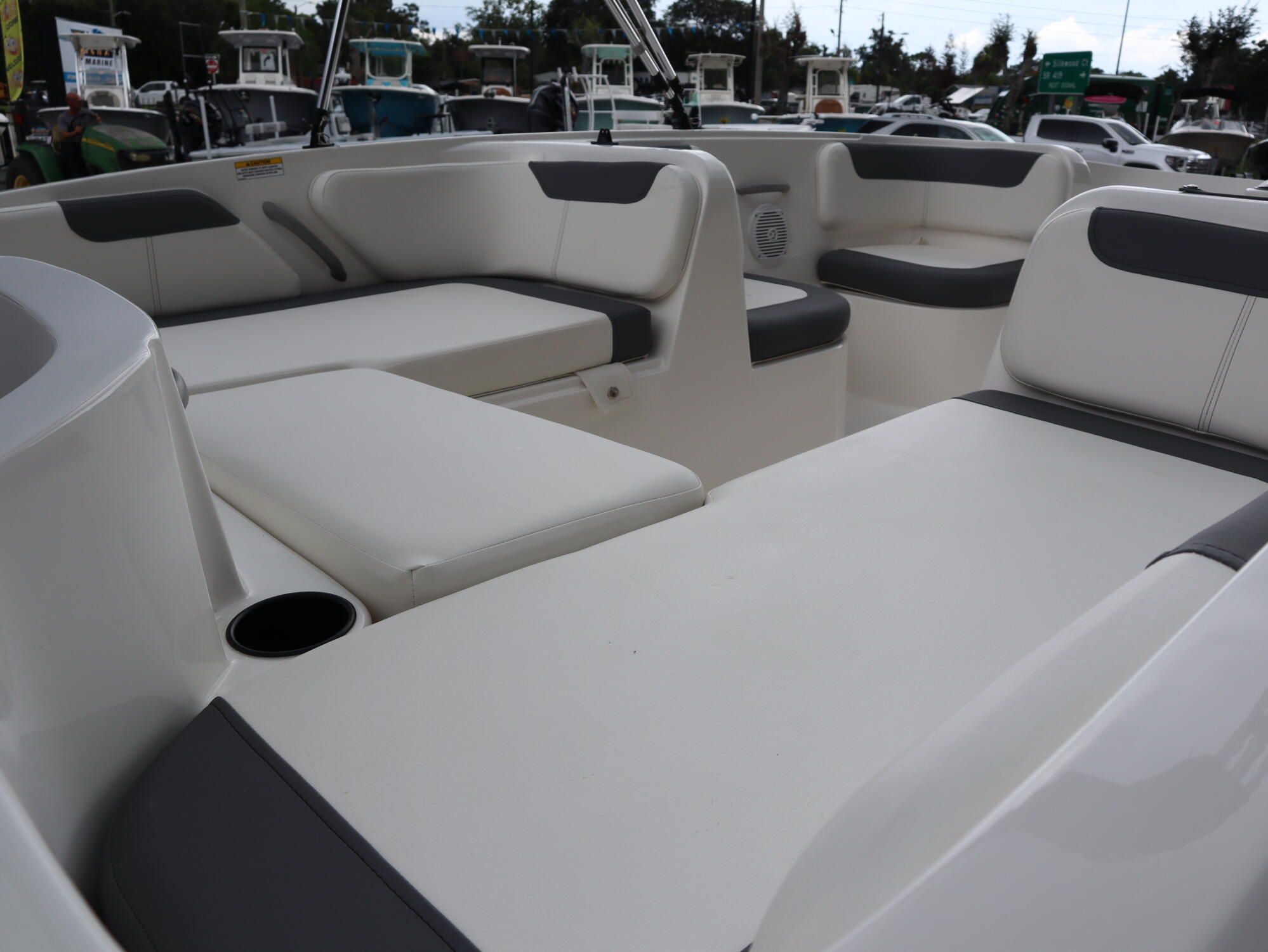 2026 Bayliner E18 LIMITED EDITION - 14