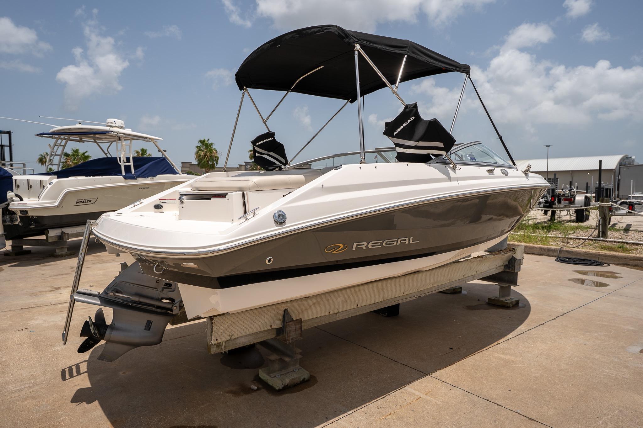 2008 Regal 2000 Bowrider