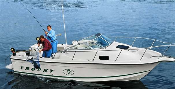 2000 Bayliner 2302 Trophy Walkaround DX/LX
