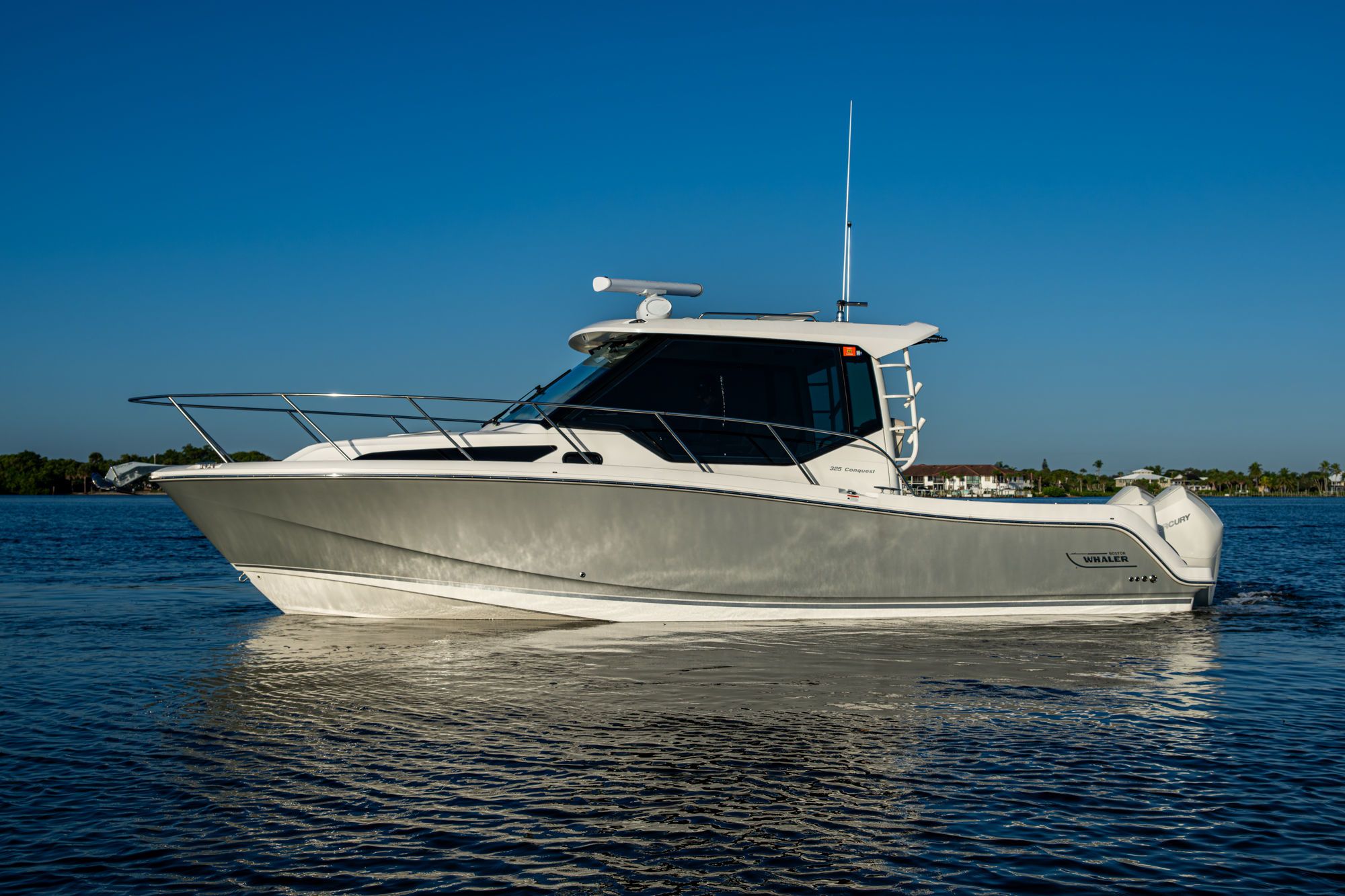 2023 BOSTON WHALER 325 CONQUEST - Image 6