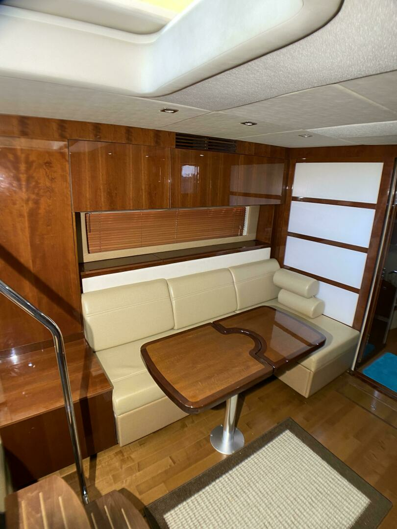 2010 Sea Ray 45 Sundancer - Image 29