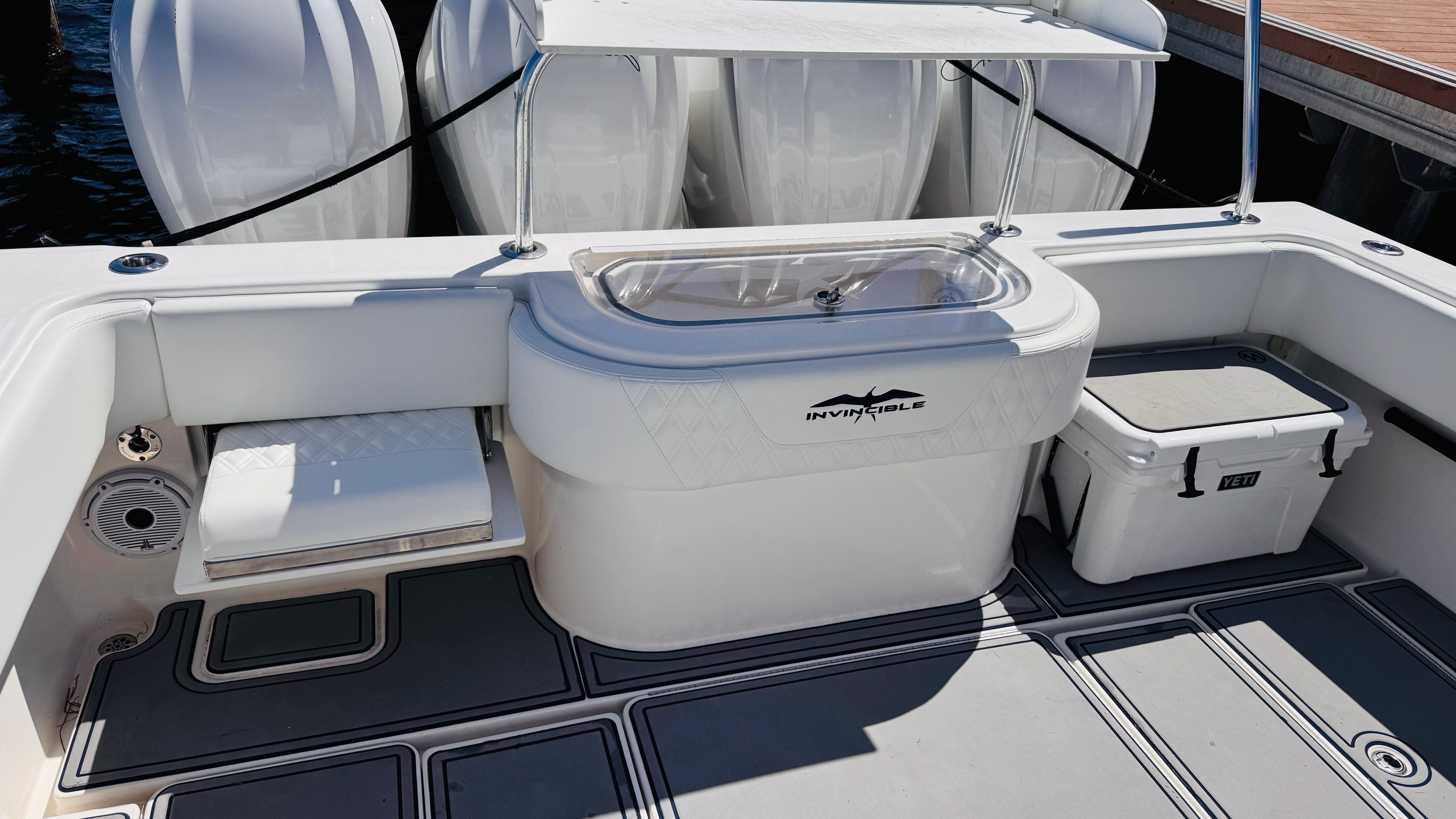2013 Invincible 42 Open Fisherman - 16