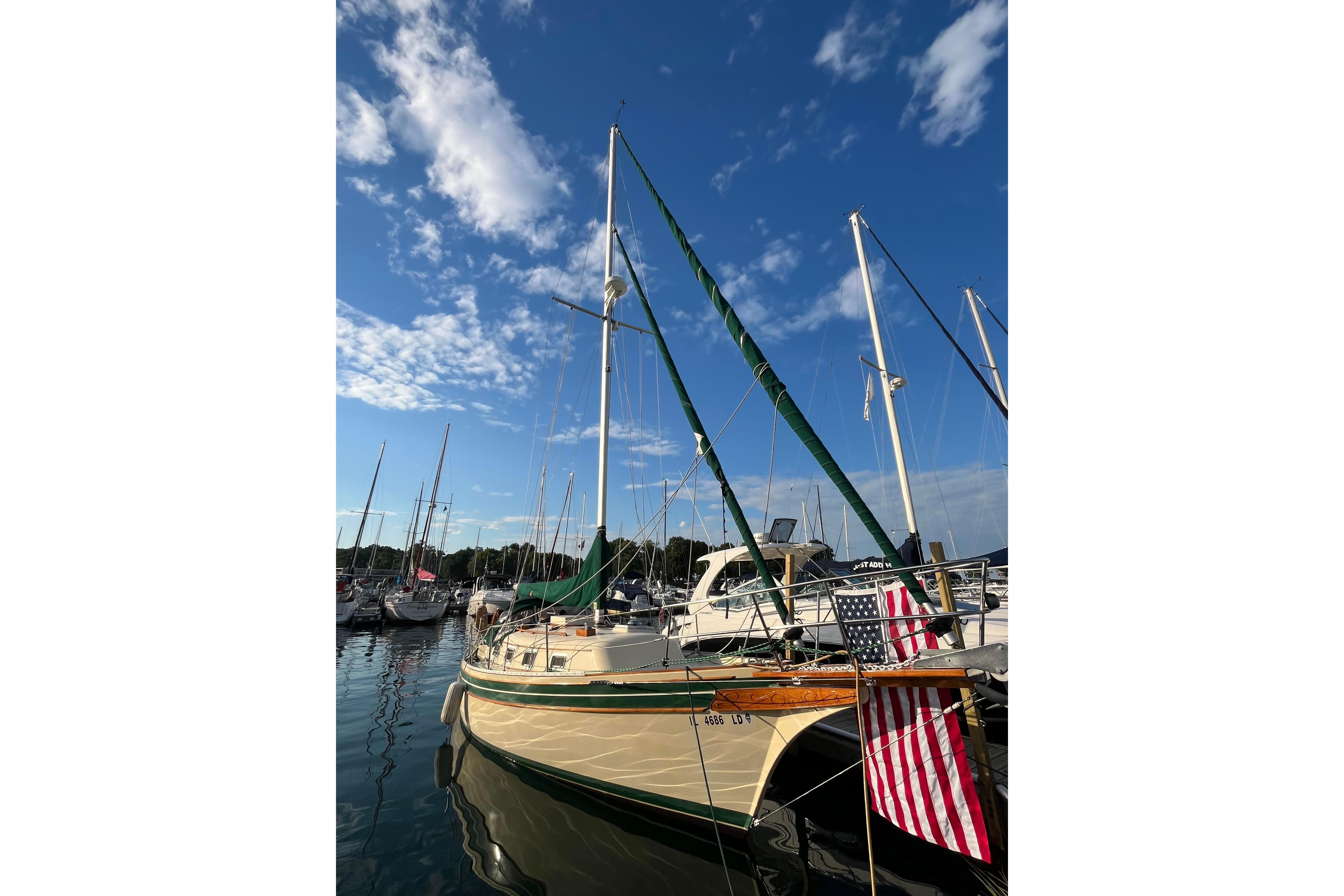 1987 Bayfield 32C