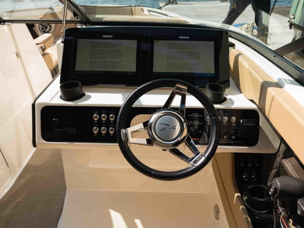 2019 Sea Ray SLX 280 - 15