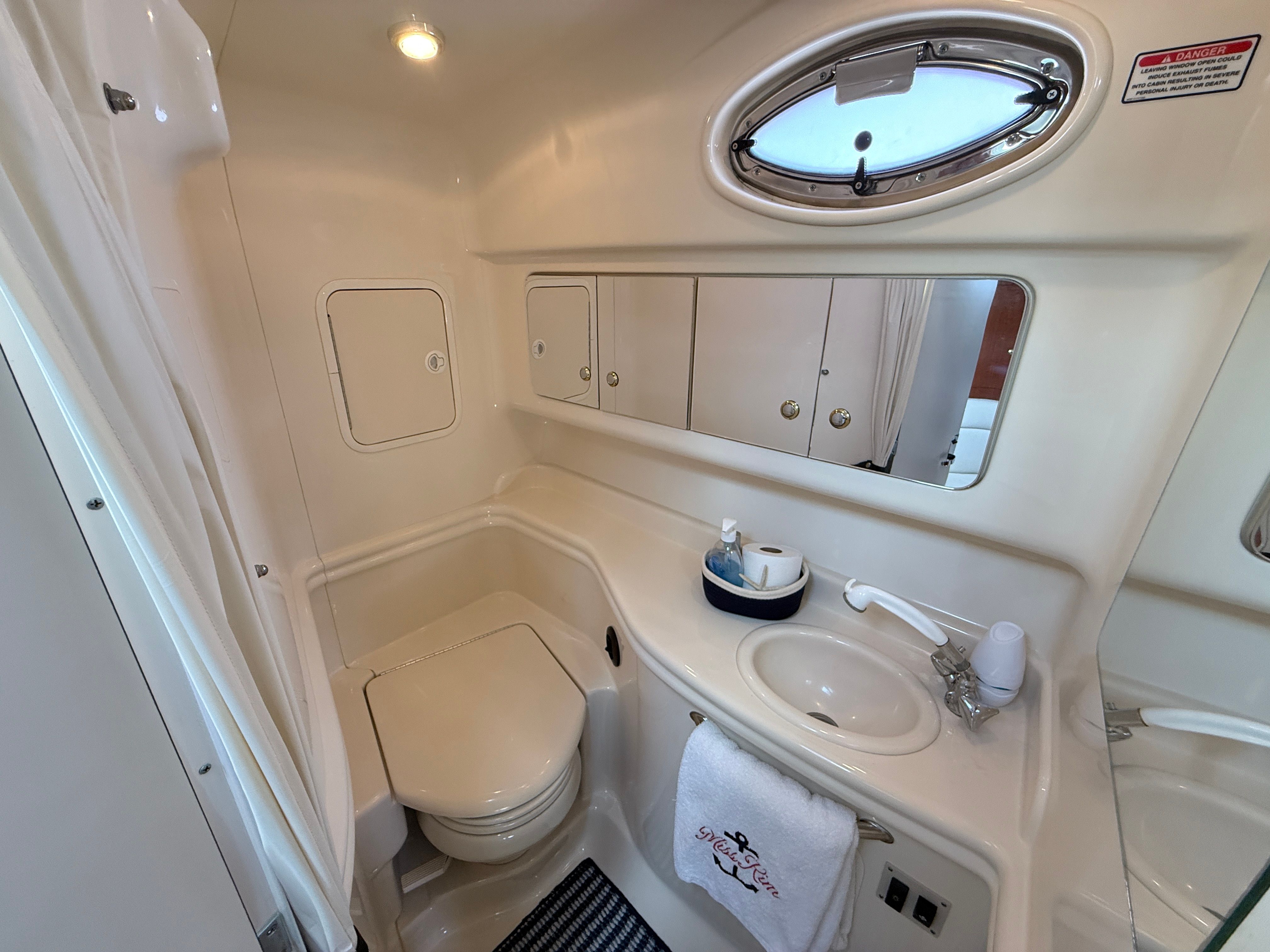 2004 Sea Ray Sundancer 320 - 18