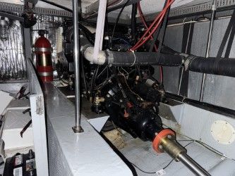 1986 Carver 42' Cockpit MY - 29