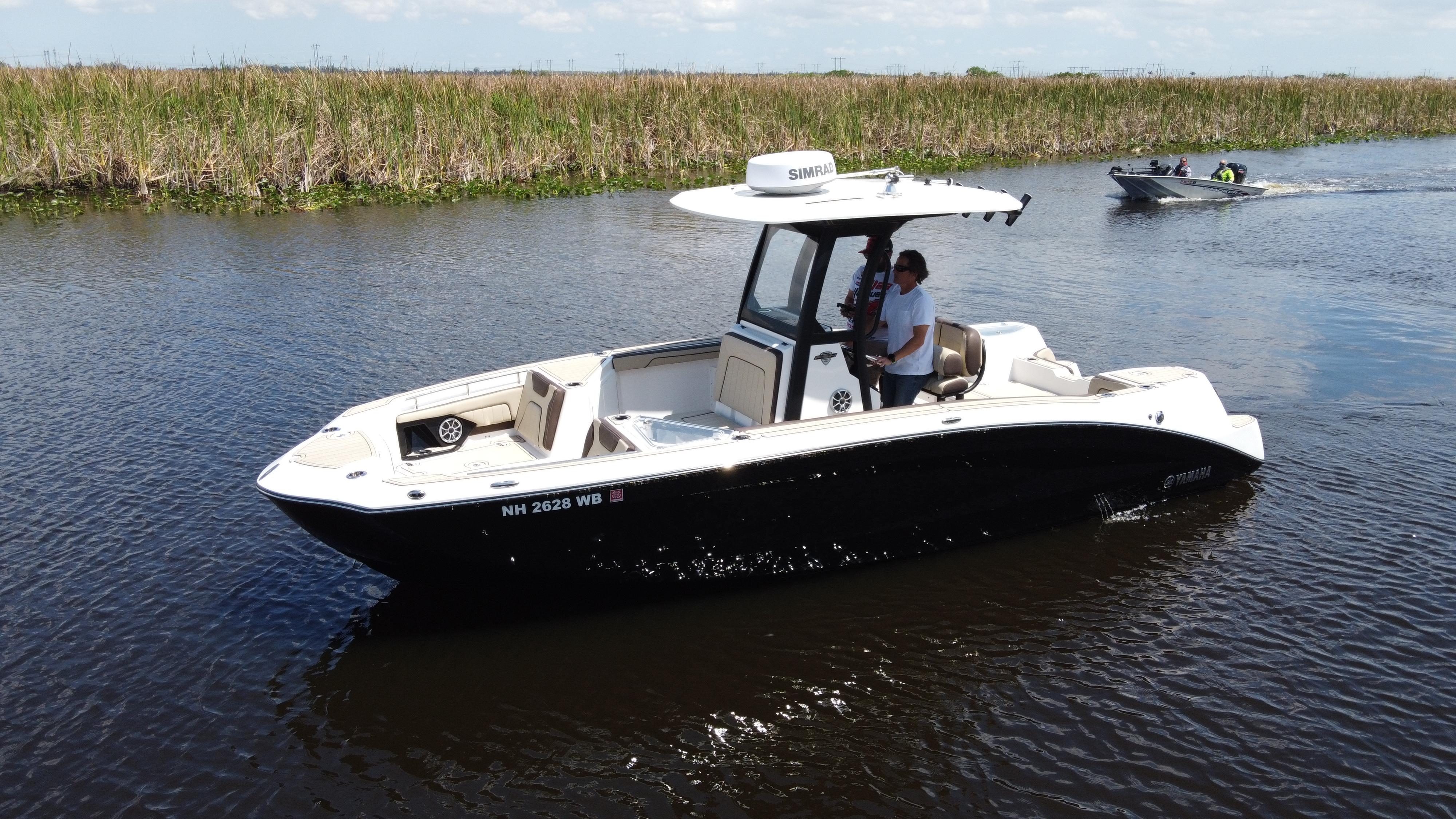 2023 Yamaha Boats 255 FSH Sport E