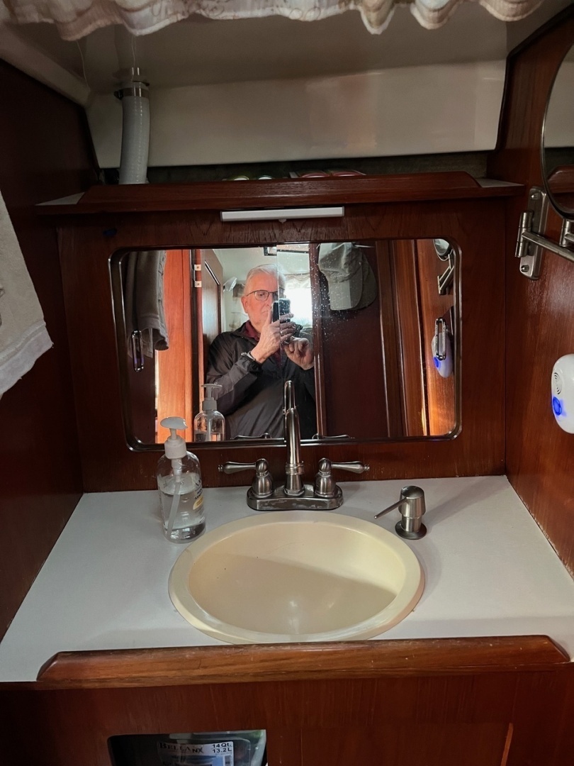 1983 Hunter 34 - Image 23