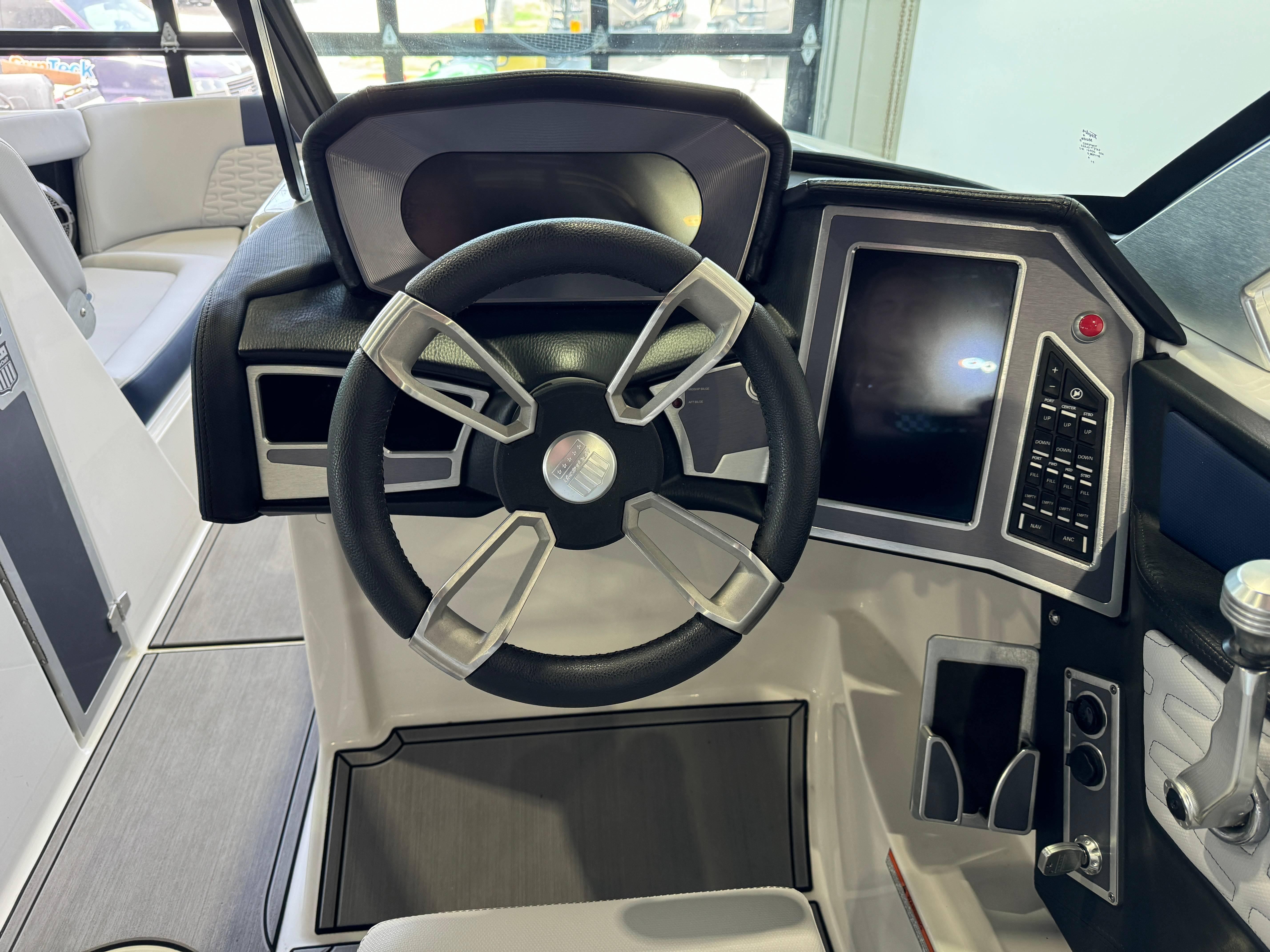 2022 MasterCraft X24 - 27