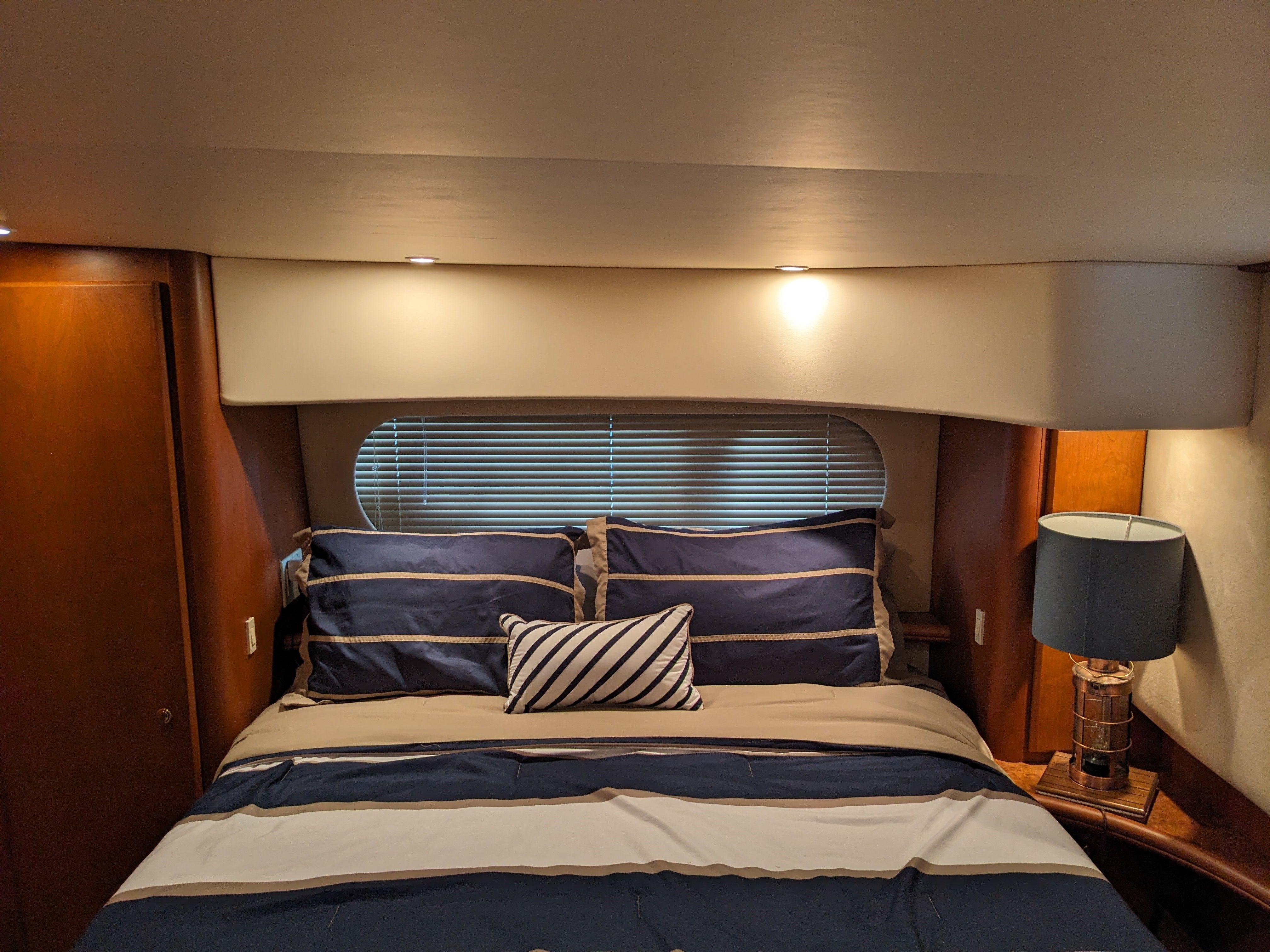2006 Silverton 39 Motor Yacht - 10
