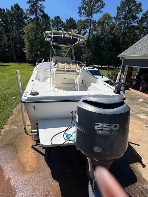 2000 Sea Pro Pro V2300CC - 10