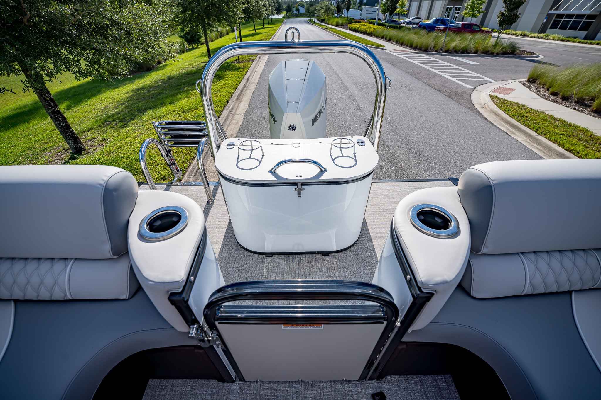2025 Tahoe Pontoon Cascade 25 Quad Lounge - 26