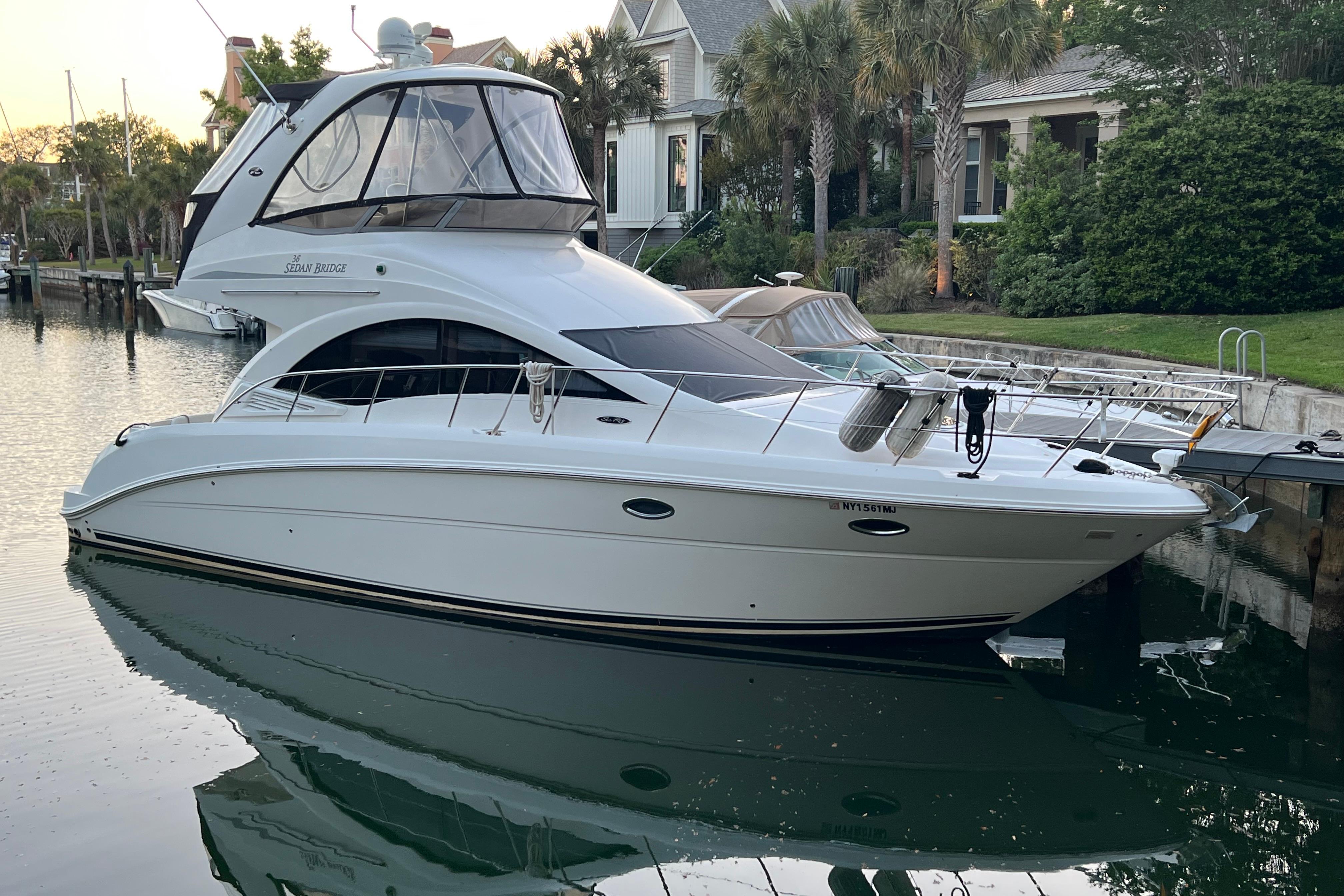 2007 Sea Ray 36 Sedan Bridge