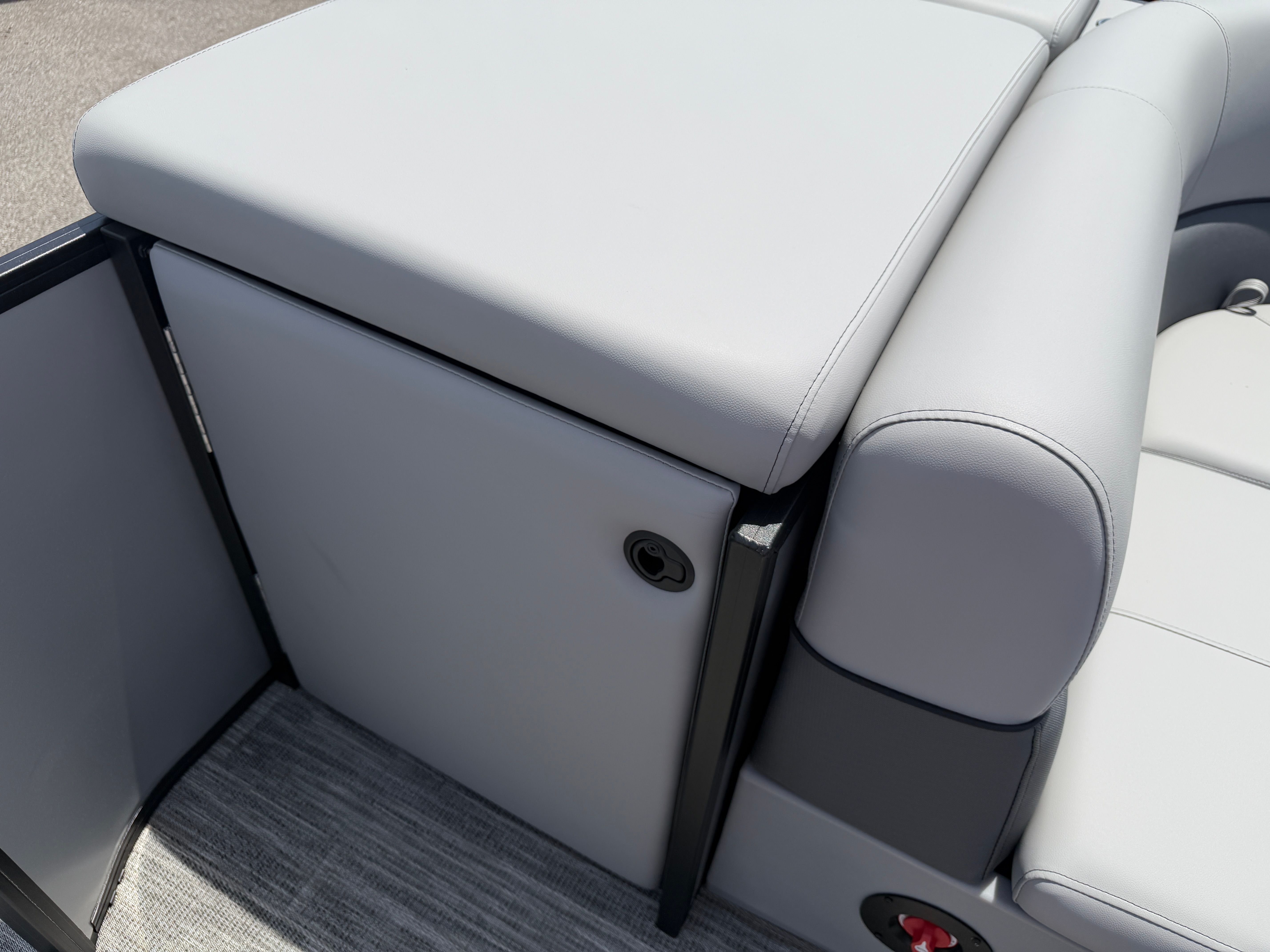 2026 Bentley Pontoons Legacy 200 Cruise - 21