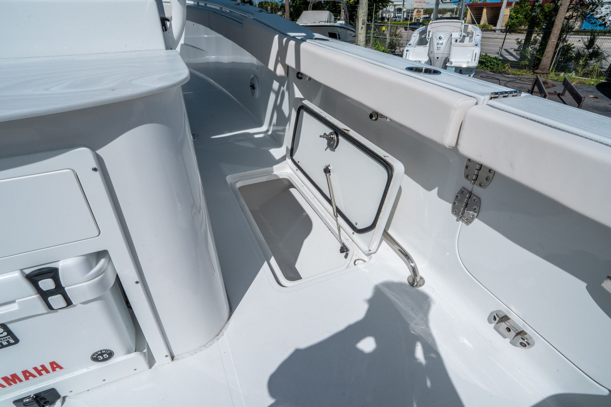 2026 Sea Hunt Ultra 285 CB - 14