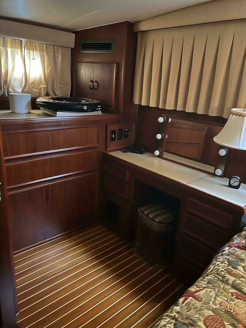 1984 Hatteras 61 CPMY - Image 75