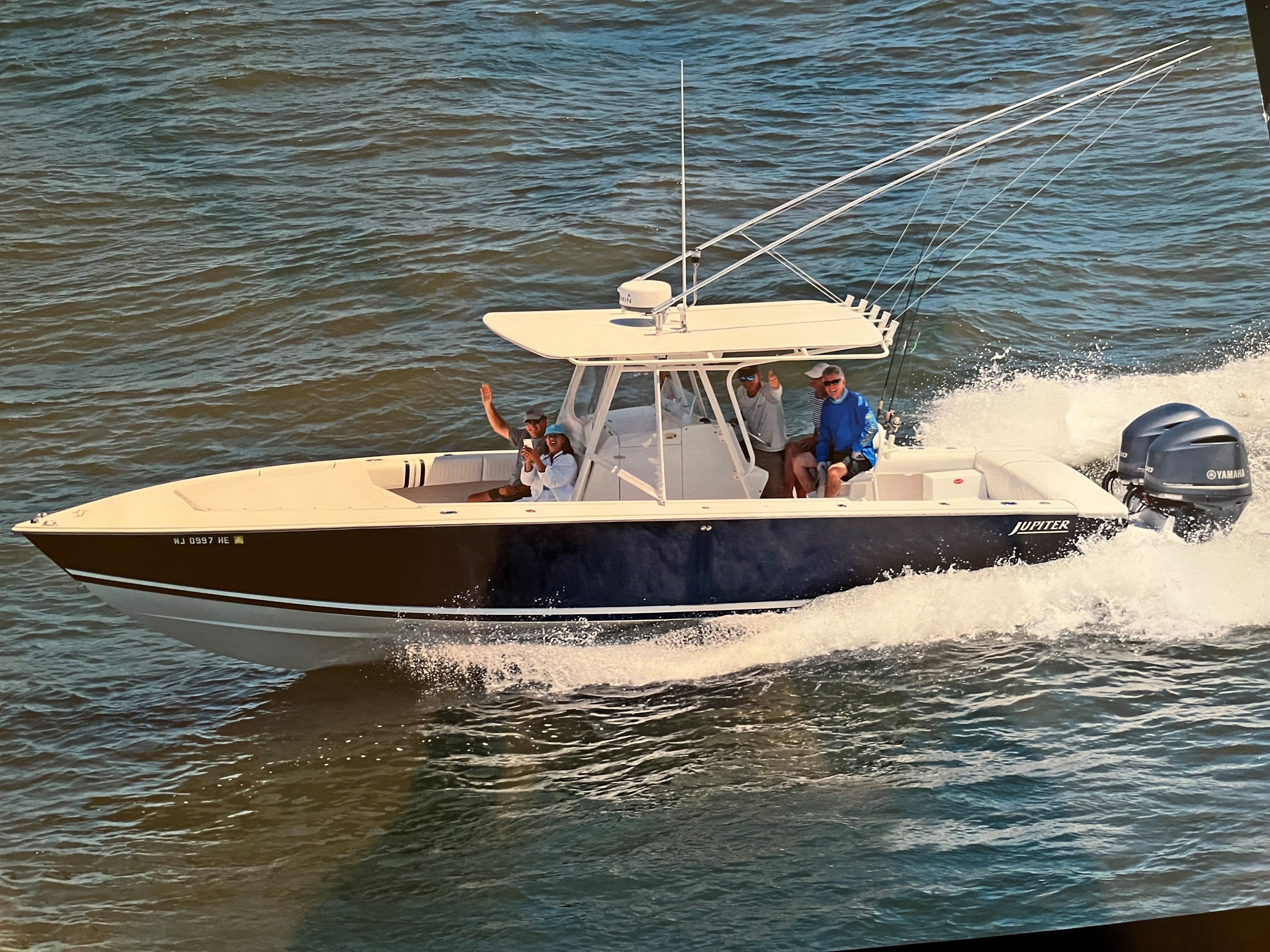 2000 Jupiter 31 Center Console