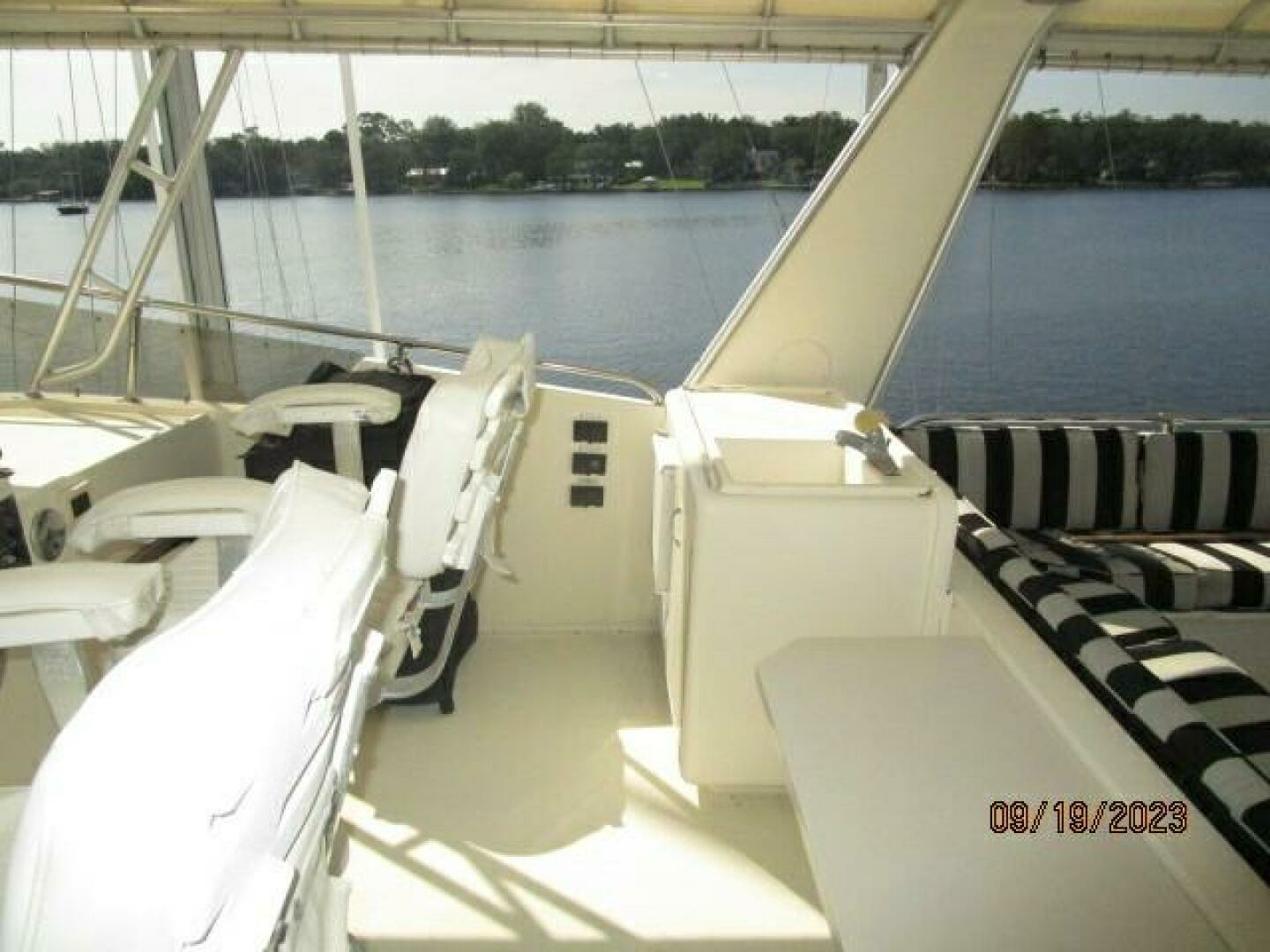 1986 Hatteras 63 CPMY - Image 16