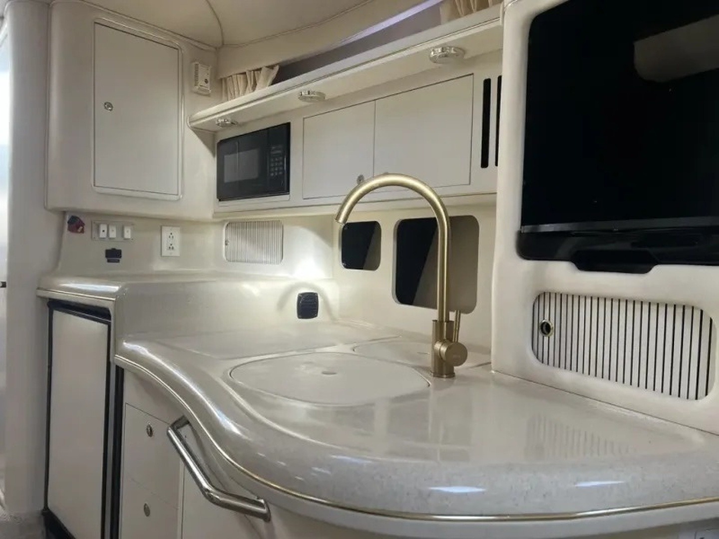 1999 Sea Ray Sundancer 340 - Image 15