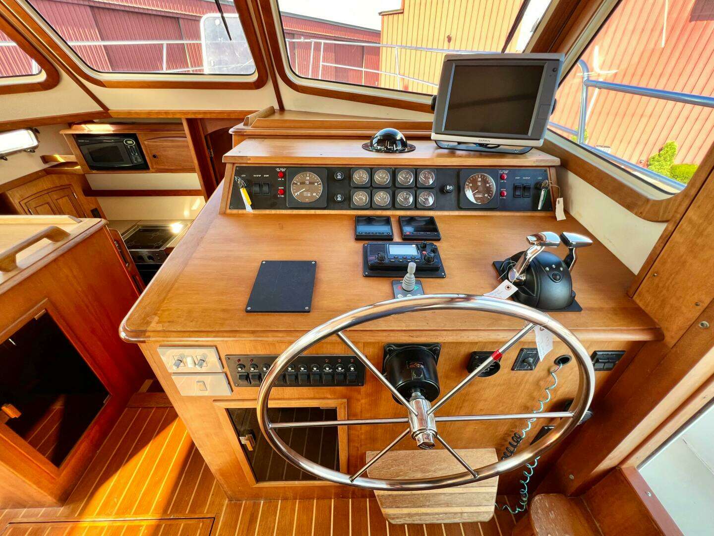 2001 Sabre Sabreline 47 - Image 21