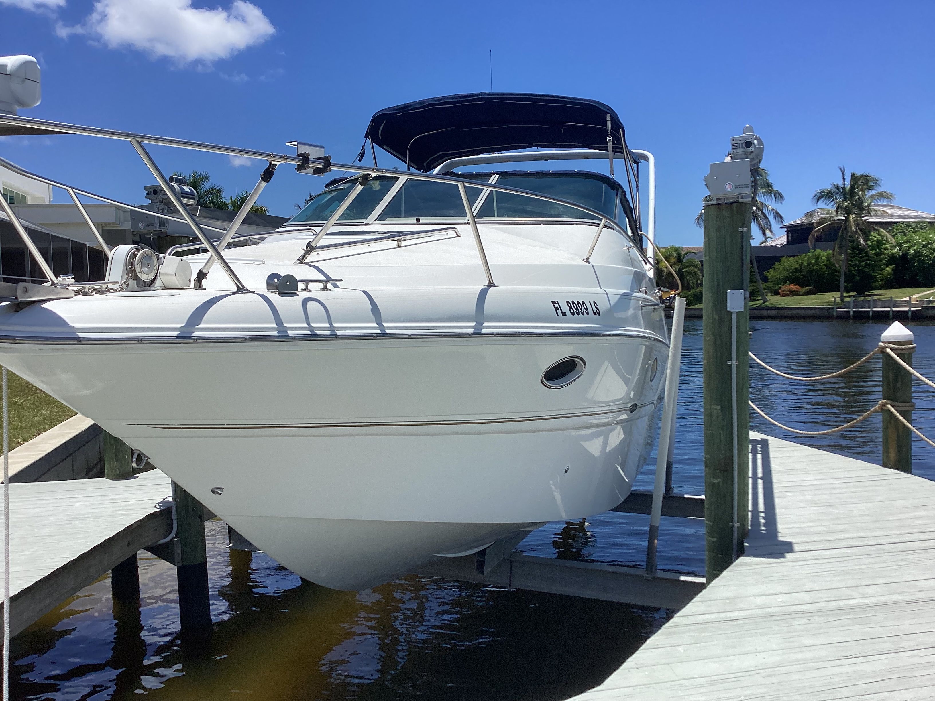 2001 Larson Cabrio 270 - 2
