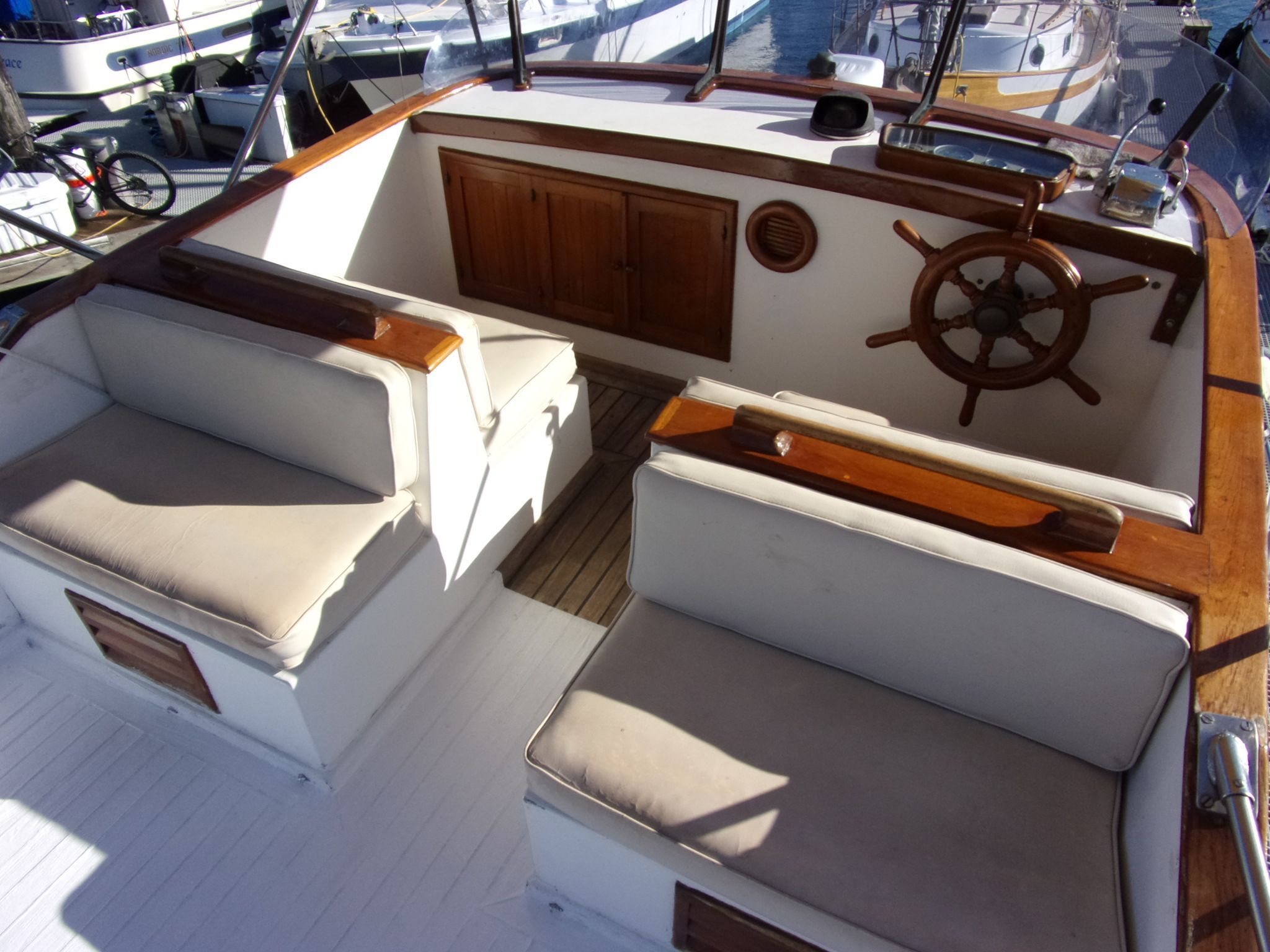 1976 CHB Trawler - 65