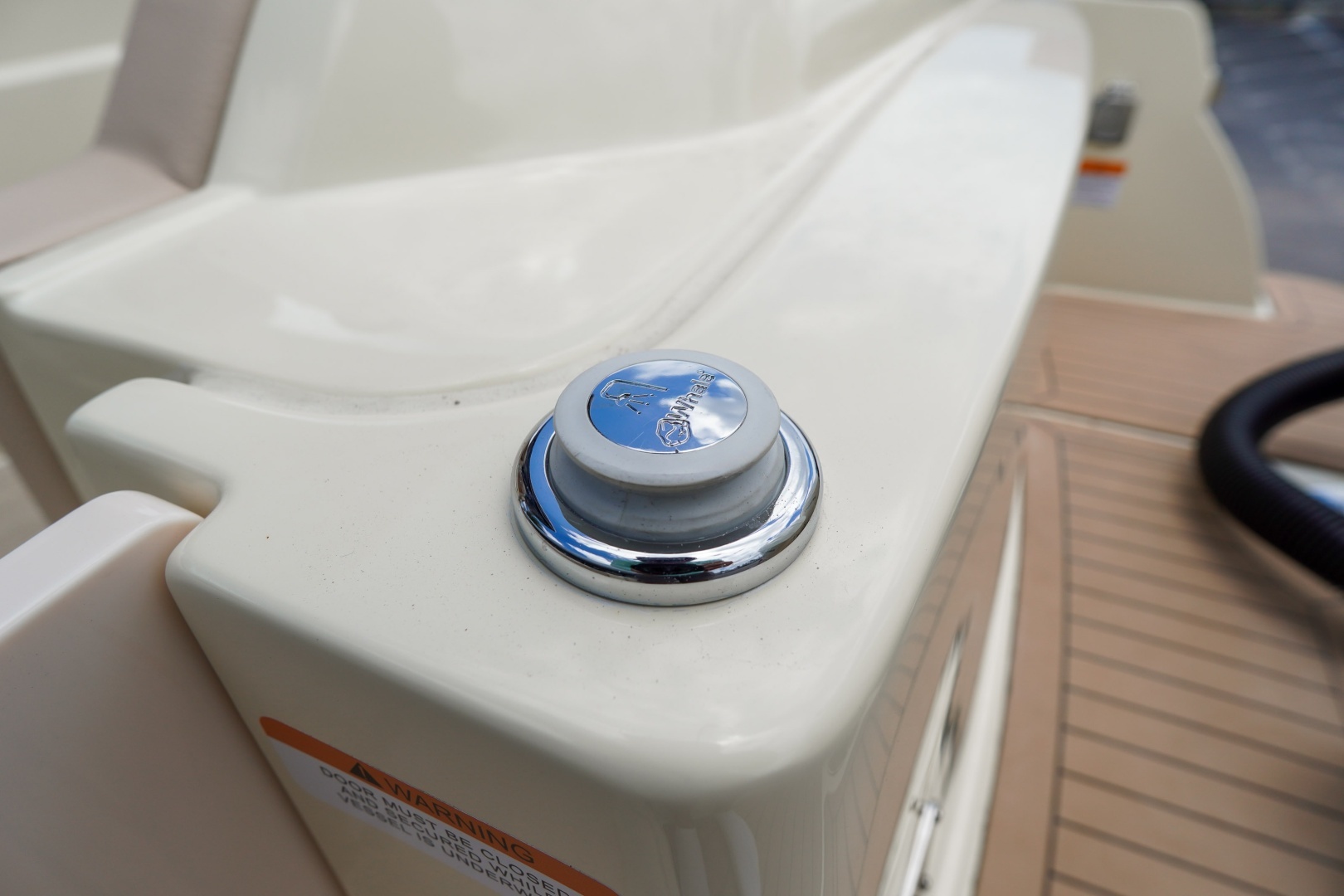 2026 Chris-Craft Catalina - Image 8