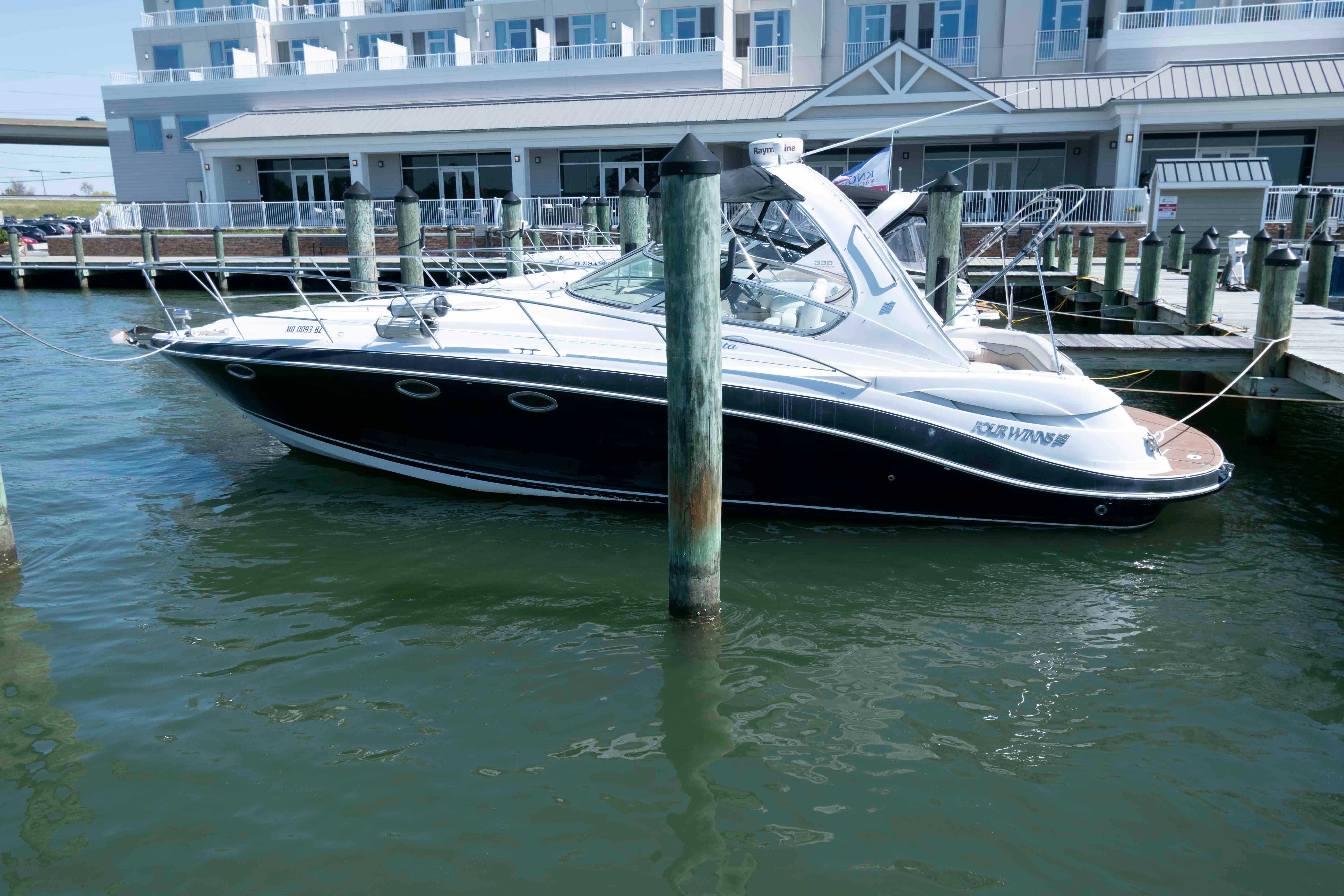 2007 Four Winns 358 Vista