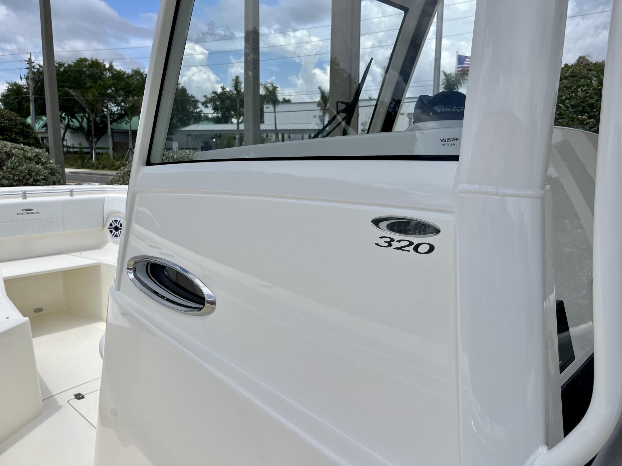 2025 Cobia 320 Center Console - 16