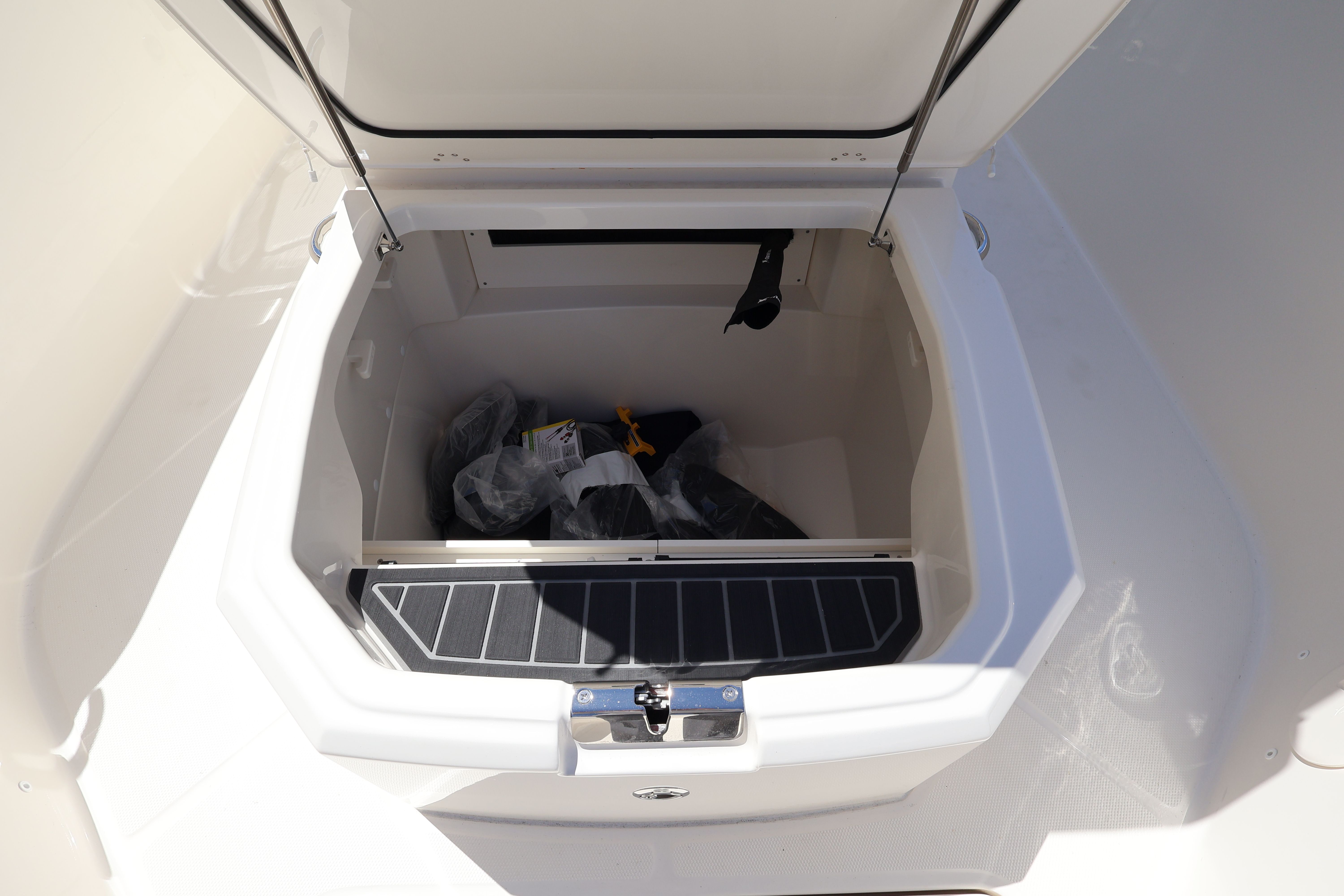 2026 Boston Whaler 280 Dauntless - 37